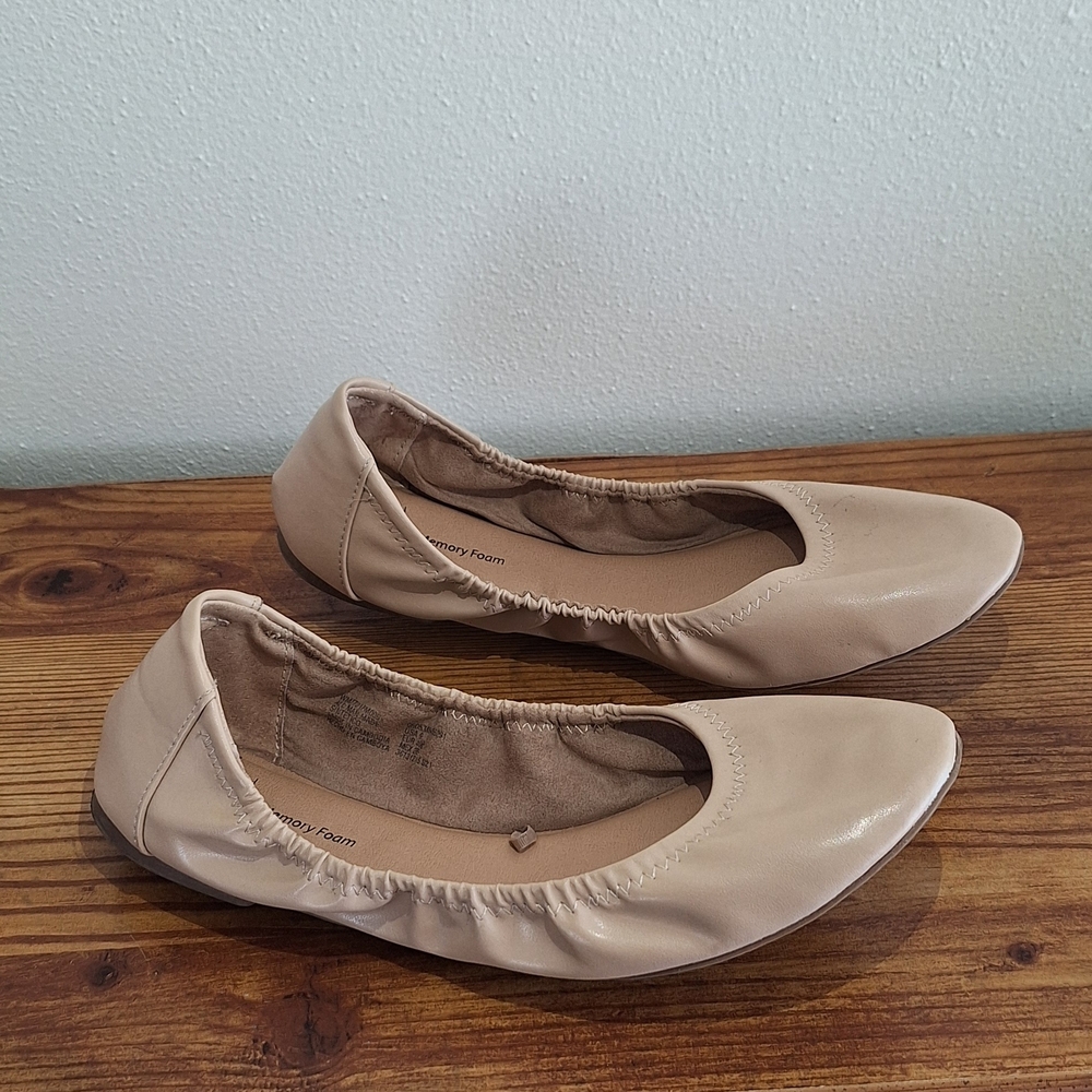 Tan Time and Tru Ballet Flats Size 9
